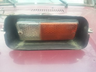 Auto delovi: Prednji zmigavci Lada 2121,3 Niva. Levi i desni kompltni sa kucistem — 4