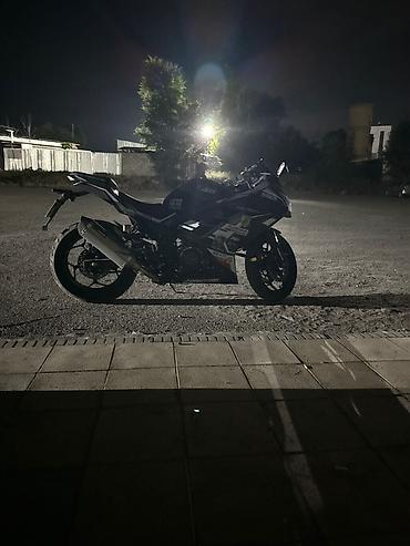 Спортбайк Kawasaki, 400 куб. см, Бензин, Взрослый, Б/у at lalafo.kg — 4 Спортбайк Kawasaki, 400 куб. см, Бензин, Взрослый, Б/у — 4