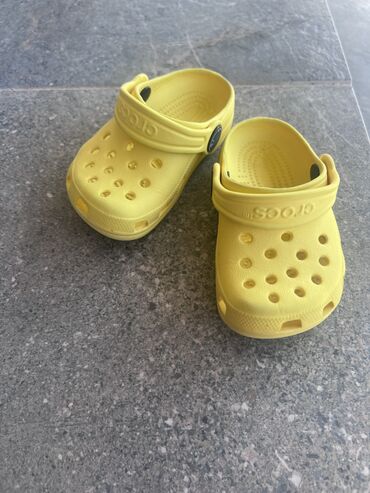 Детская обувь: Крокс -Crocs детские в отличном состоянии, оригинал размер примерно на