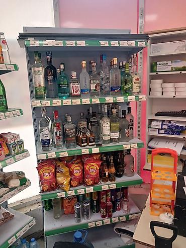 ref: Mini-market rəfləri və assortimenti Məhsullar: - İçkilər: qazlı və — 2