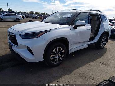highland: Toyota Highlander: 2022 г., Автомат, Гибрид — 5