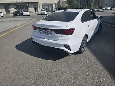 kia bango: Kia Rio: 2 l | 2022 il Sedan — 4