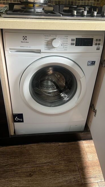 Qabyuyan maşınlar: ZehraElectrolux paltaryuyan 6kq 220azn. Unvan Ülvi Bunyadzadə 17