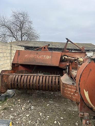 yükləyici traktor: Kənd təsərrüfatı üçün pres yığan qoşqulu texnika – “Kirgizstan” — 3