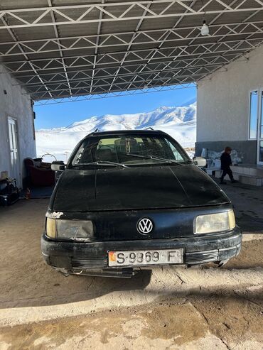 Volkswagen: Volkswagen Passat: 1.8 л, Механика, Бензин