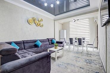 hostel osh: 3 комнаты, Бишкек Парк ТРЦ, Душевая кабина, Постельное белье, Кондиционер — 3