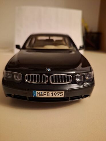 Avtomobil modelləri: BMW, 2025 il, 1:8, Dəmir, Pulsuz çatdırılma