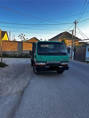 mitsubişi l 200: Mitsubishi Canter: 3 l | 2001 il 200000 km Van body type — 4