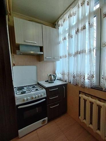 bishkek flats: 3 комнаты, 80 м², 5 мкр 106 серия, 1 этаж — 2
