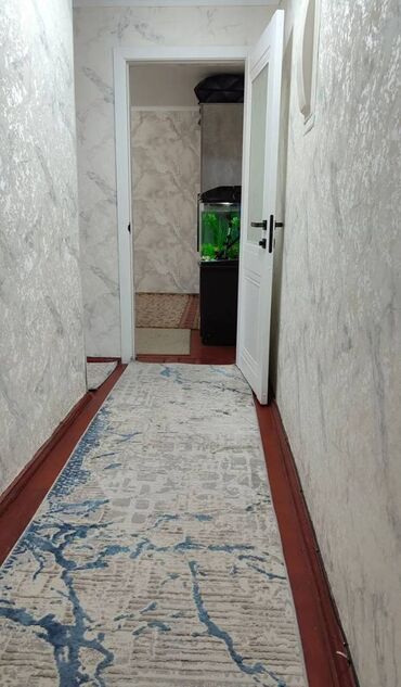 ипатека дом ош: 1 бөлмө, 34 кв. м, 104-серия, 4 кабат, Евроремонт