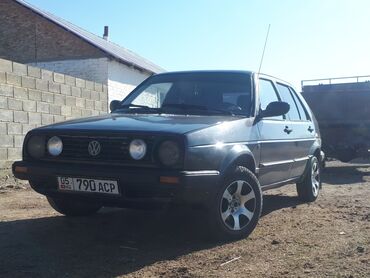 Volkswagen: Volkswagen Golf: 1.8 л, Механика, Бензин