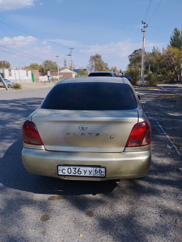 субару импреща: Toyota Platz: 2000 г., 0.1 л, Автомат, Бензин, Седан