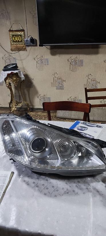 06 fara: Avtomobil üçün ön fara dəsti satılır. Şəkillərdə göründüyü kimi — 2