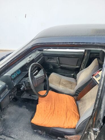 VAZ (LADA): VAZ (LADA) 21099: 1.5 l | 1993 il Sedan — 6