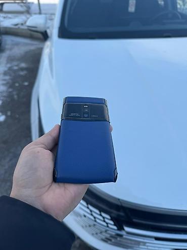 Vertu: Vertu Signature Touch, rəng - Mavi, İki sim kartlı — 5