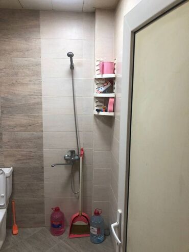 Uzunmüddətli kirayə mənzillər: Xətai rayonu,Əhmədli metrosu,Heydər parkının yanənda,5 mərtəbə yeni — 9