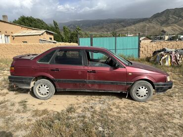 моющий пылесос для химчистки салона автомобиля бу: Volkswagen Passat: 1988 г., 1.8 л, Механика, Бензин, Седан
