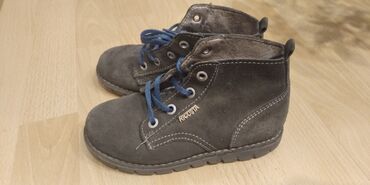Детские ботинки на осень-весну 28 размер. Материал замша. # бутсы