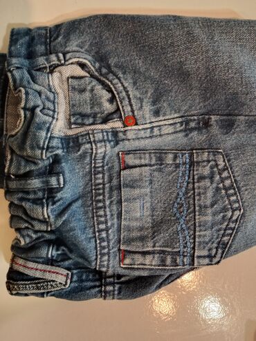 Pantalone: Baby club C&A farmerke za dečake 
Veličina 92 
Cena 500 din — 6