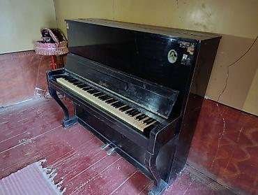 gitar klassik: Upright piano – “Kuybışev” markası - Korpus: qara rəngli, klassik düz — 1