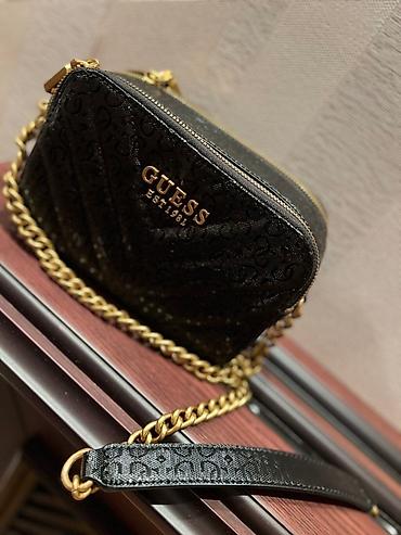 Çantalar: GUESS çiyin çantası – Black Monogram - Rəng: qara, laklı teksturalı — 4