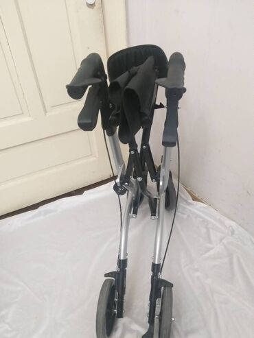 Hodalice, štake, štapovi za hodanje, kolica za hodanje: Nemacka aluminijumska hodalica-setalica, sa 4 tocka, marke ROLLATOR — 10