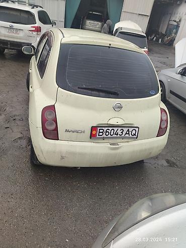 lf sonata: Nissan March: 2004 г., 1.3 л, Бензин, Универсал — 2