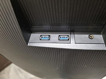 Monitorlar: Samsung U32H750 modeli əsasında: --- Ümumi məlumat Bu, Samsung-un — 4
