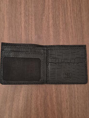 pul qabları: Qara rəngli kişi pul kisəsi - Material: timsah naxışlı dəri görünüşlü — 2
