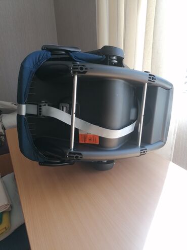 Autosedišta: Auto sediste i nosiljka, marke MAXI - COSI. Za uzrast 13 kg. Made in — 9