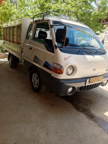 обмен на недвижимость: Hyundai Porter: 2002 г., 2.6 л, Механика, Дизель, Универсал
