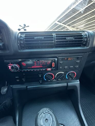 BMW: BMW 5 series: 1988 г., 2 л, Механика, Бензин, Седан — 13