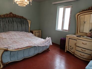 Yataq otağı dəstləri: İkinəfərlik çarpayı, Komod, Termo, 2 tumba, Malayziya, İşlənmiş — 3