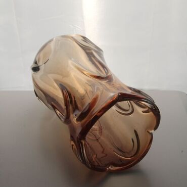 Əntiq vazalar: Əntiq vaza, 1 il — 4