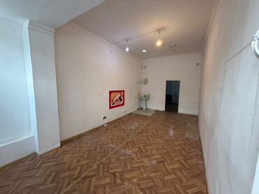 Digər kommersiya daşınmaz əmlakı: Sumqayıt şəhəri 12-ci mikrorayon ərazisində köhnə Okean mağazasının — 4