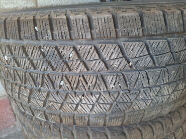 шины на ниву r16: Комплект из 4 зимних шин без шипов. Параметры: - Размер: 235/45 R18 -