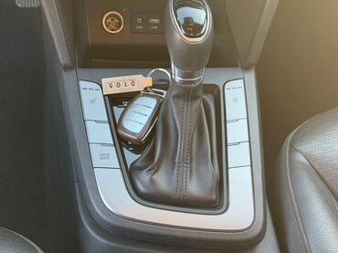 Hyundai: Hyundai Elantra: 2019 г., 1.6 л, Автомат, Бензин, Седан — 13
