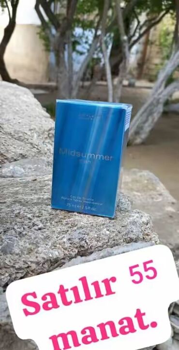 Ətriyyat: Oriflame brendinin "Dancing Lady Hypnotic Night" ətri. Bu ətir 50 ml — 47