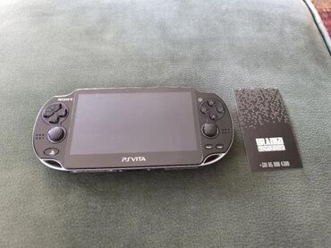 PS Vita (Sony Playstation Vita): Prodajem Sony Playstation VITA konzolu. Model 1004 sa odlicnim OLED — 2