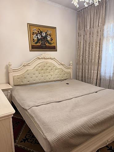 ашкана гарнитуру бу: Уктоочу бөлмө гарнитуру, Колдонулган, Эки кишилик керебет, Шкаф, Трюмо, Италия, МДФ, Өзү алып кетүү, түсү - Ак — 4