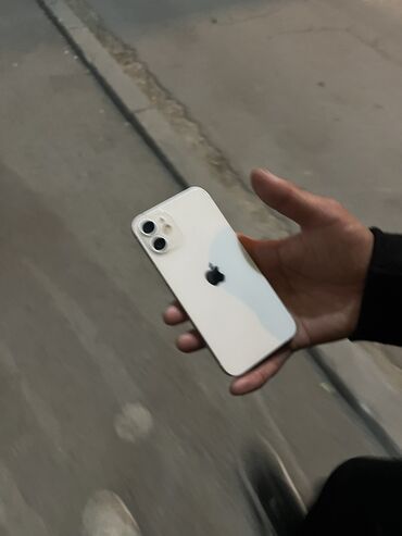 Apple iPhone: IPhone 12 mini, Б/у, 256 ГБ, Белый, 80 %