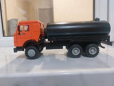 kamaz 55111: KAMAZ 6520 T yanacaq/su sisternli yük maşını oyuncaq modeli real — 4