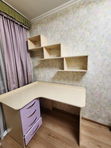 часы для девочек: Детская гарнитура, Б/у, Для девочки