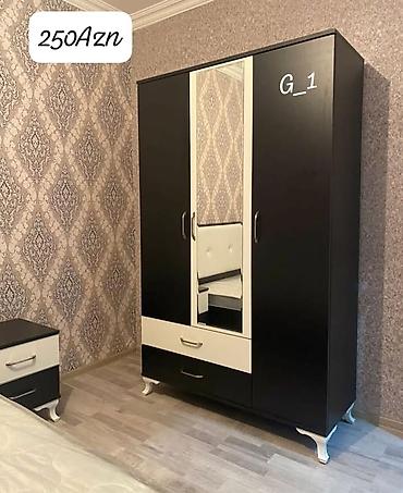 Geniş tutumlu 3 qapılı geyim dolabı - Rəng: qara-ağ iki ton - Orta