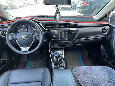 карола 2019: Toyota Corolla: 2019 г., 1.8 л, Вариатор, Бензин, Седан — 7