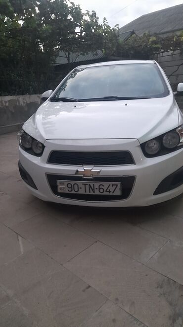 шины бу: Chevrolet Aveo: 1.4 l | 2015 il 140000 km Sedan