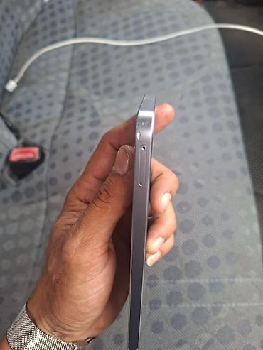 samsung telofon: Samsung Galaxy A17, 256 GB, rəng - Gümüşü, Simsiz şarj — 3