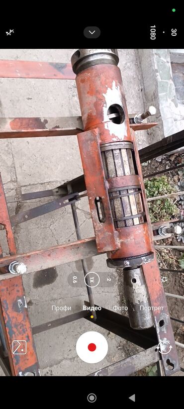 Масло, консервы: Шнековый Маслопресс.Маслобойка . только шнек вал и стол. рабочий — 3