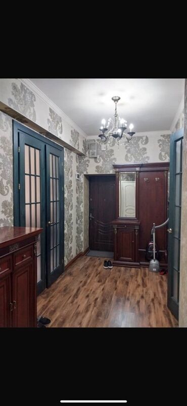 квартира с девочками: 3 комнаты, Собственник