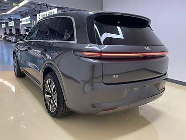 Lixiang: Lixiang L8: 2024 г., Гибрид, Кроссовер — 8